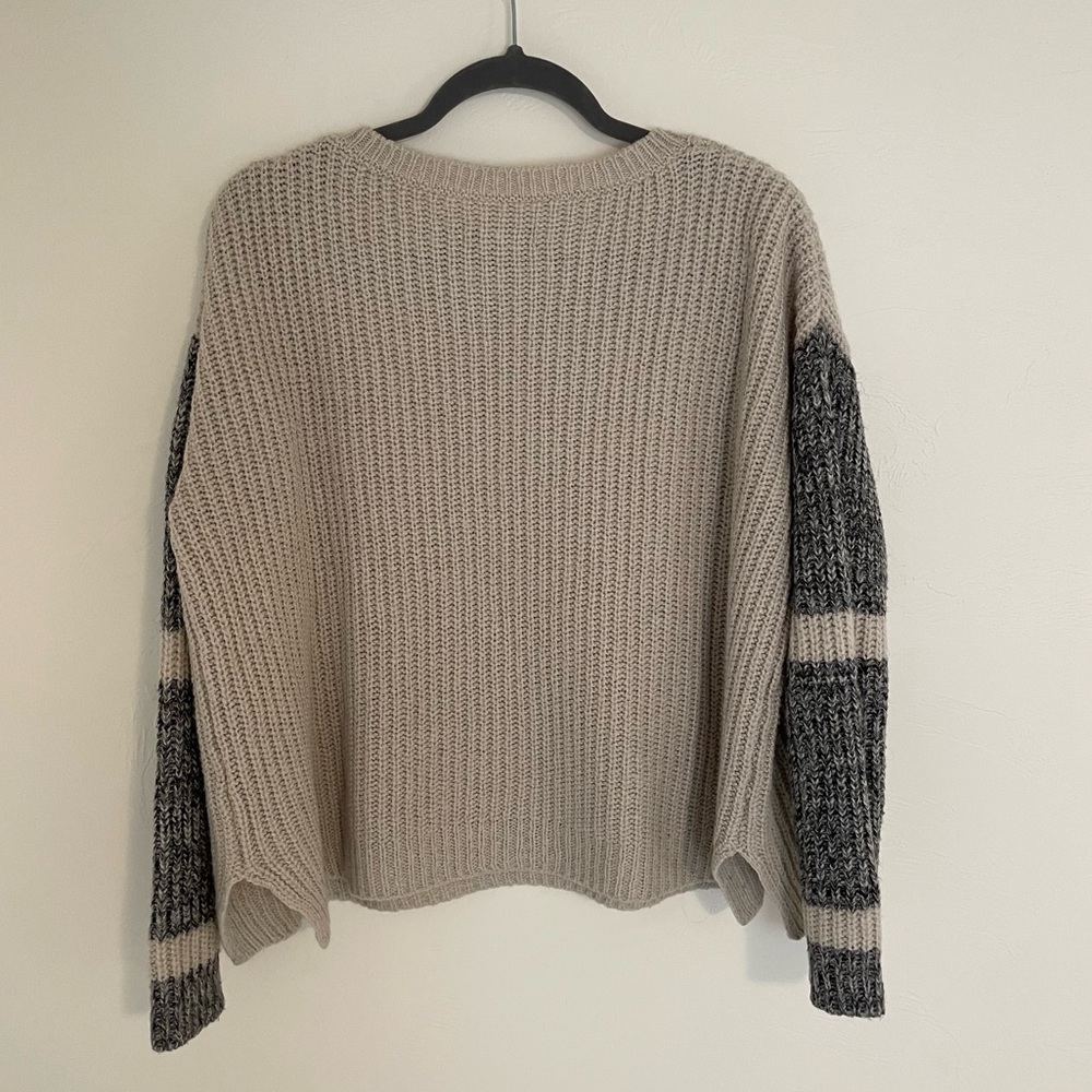 BlankNYC Sweater - Picture 4 of 4
